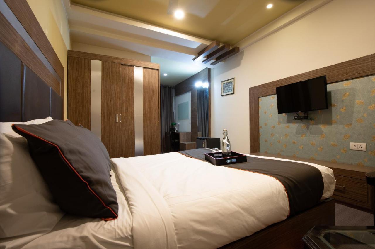 Oyo 79355 Collection O Hotel Adona Meenangadi 외부 사진