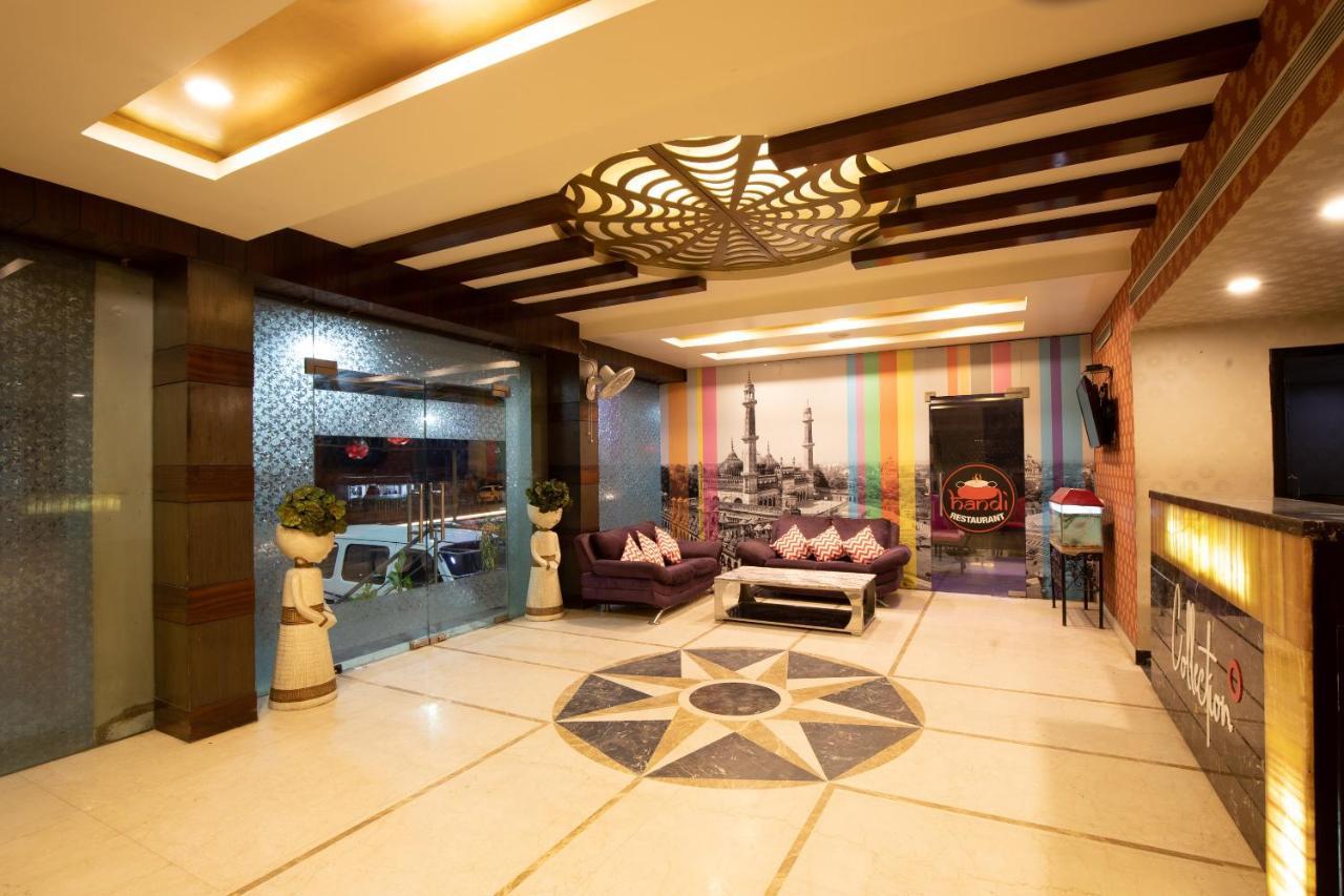 Oyo 79355 Collection O Hotel Adona Meenangadi 외부 사진