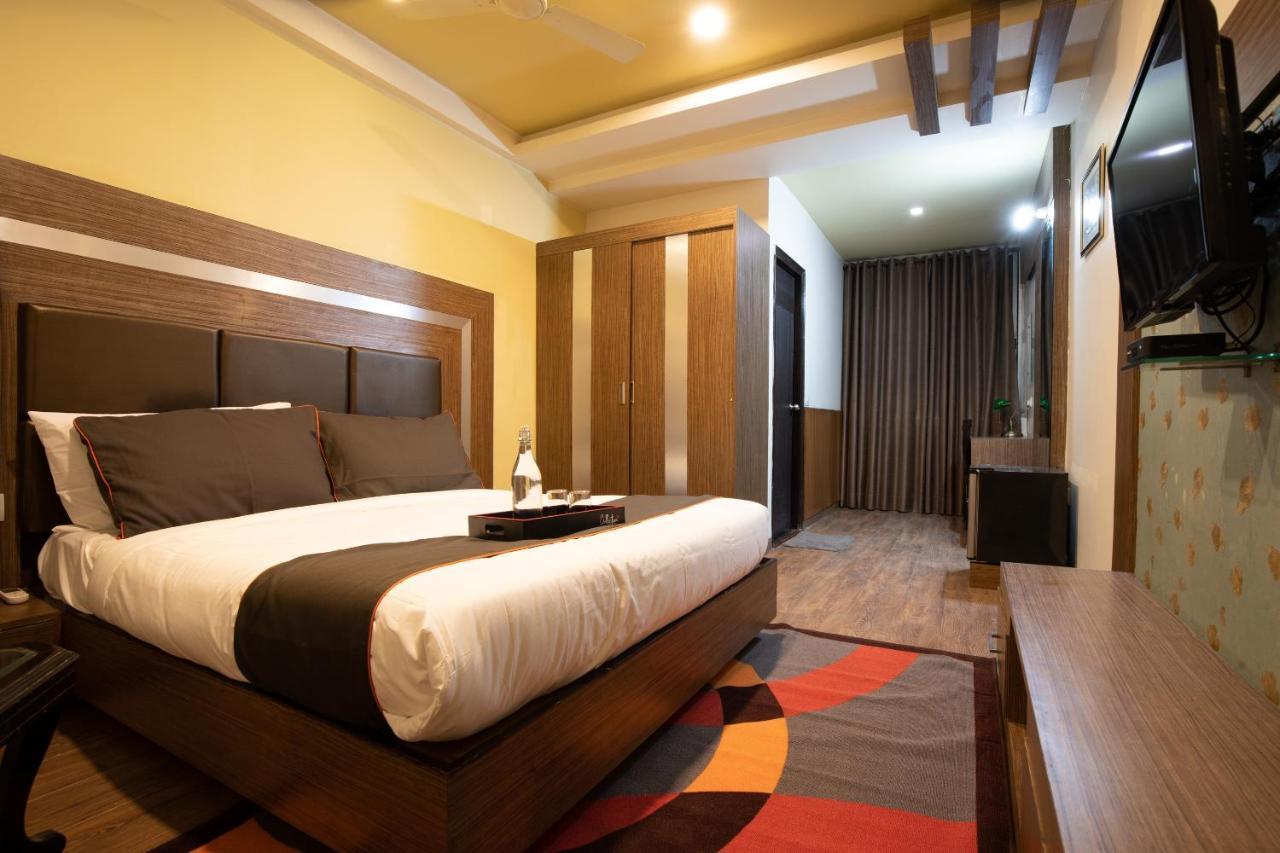 Oyo 79355 Collection O Hotel Adona Meenangadi 외부 사진
